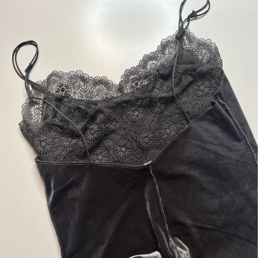 NWT Free People Lace Yasmine Velvet Slip Mini Dress Pajama Lingerie Grey XS - Picture 7 of 10